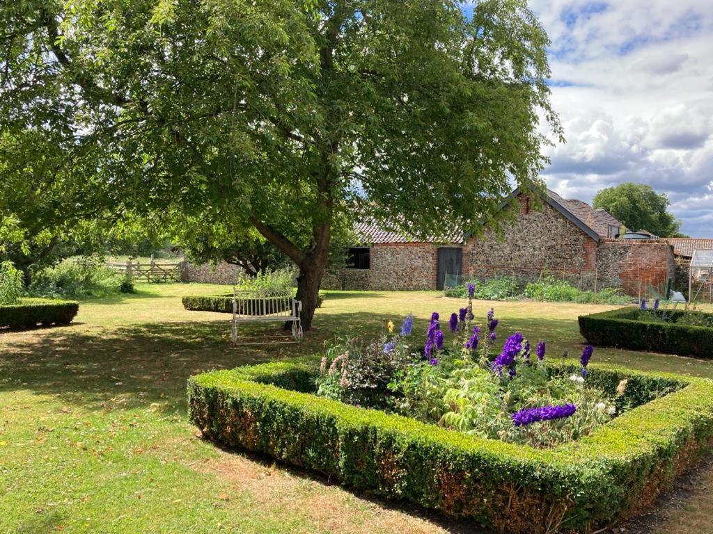 Grange Farm Bed and Breakfast Thetford Eksteriør billede